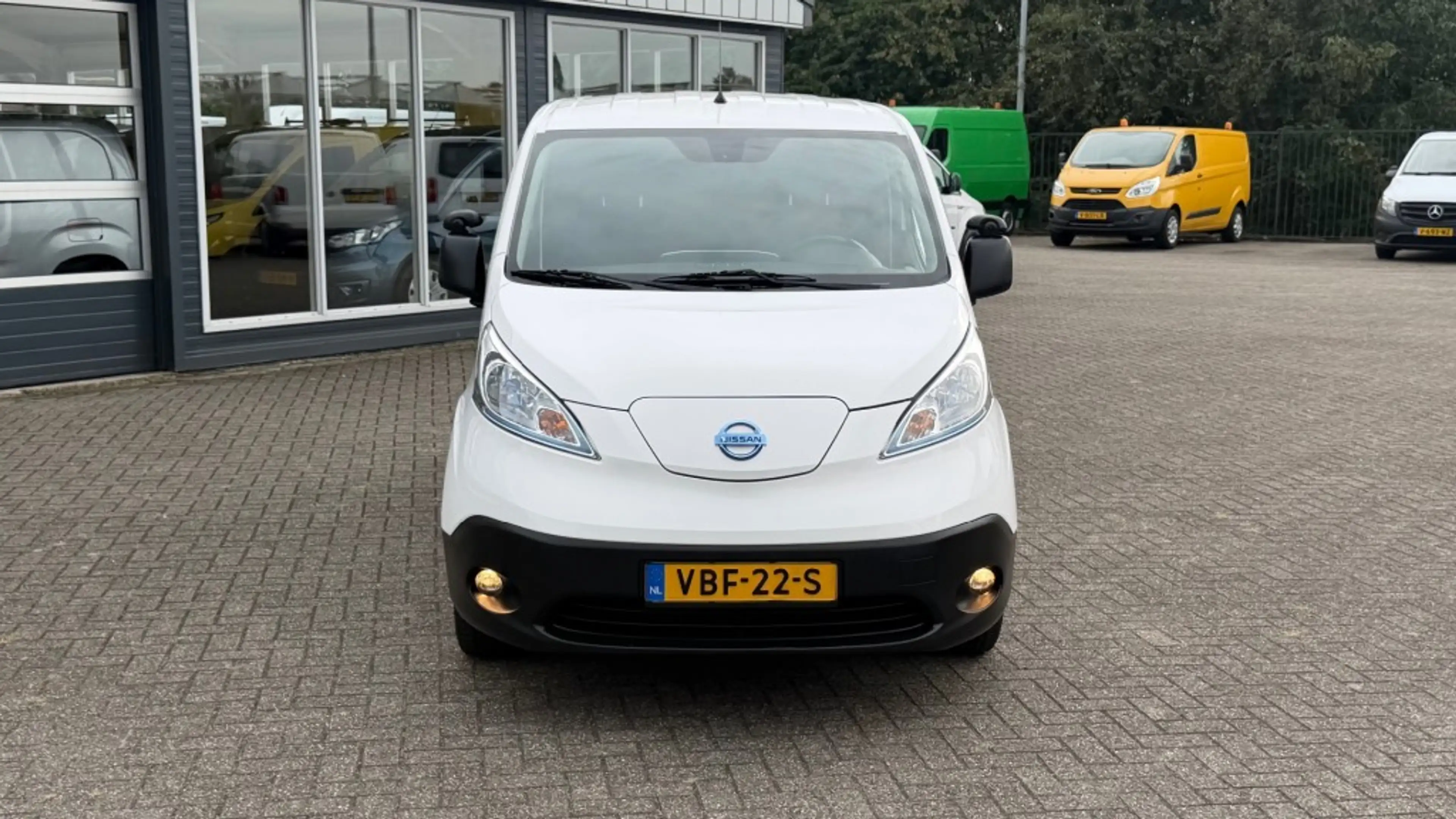 Nissan E-NV200 ZERO EMISSIE 40KWH 80KW 120PK AIRCO/ NAVIGATIE/ CR — photo 2