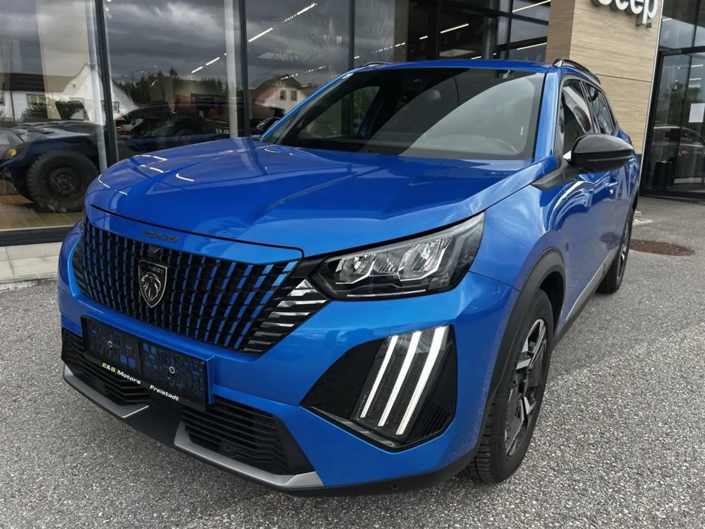 Peugeot 2008 Allure PureTech 100 Blau - 1