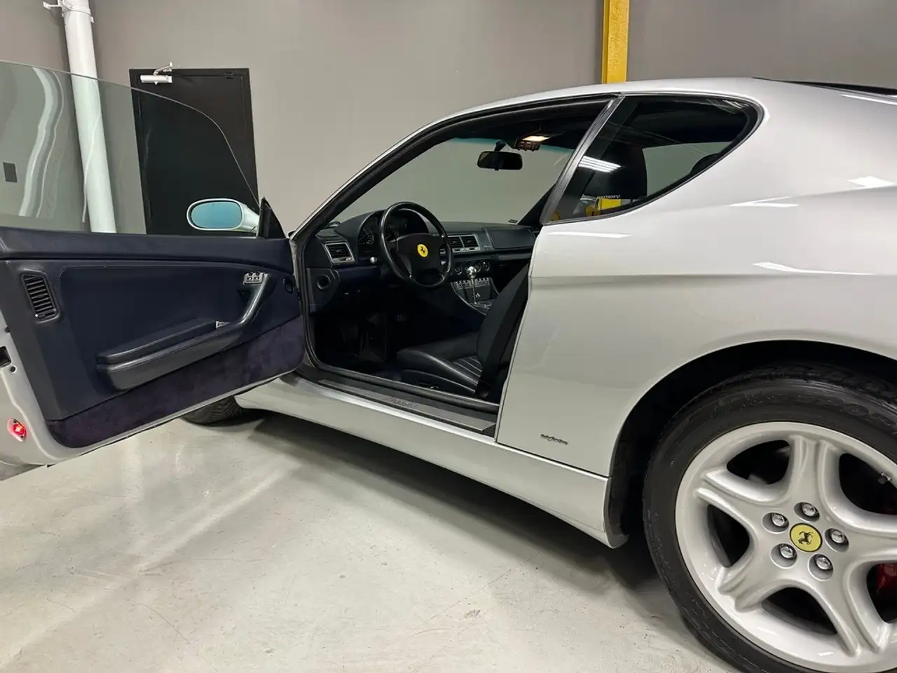 Ferrari 456 снимка Ferrari 456