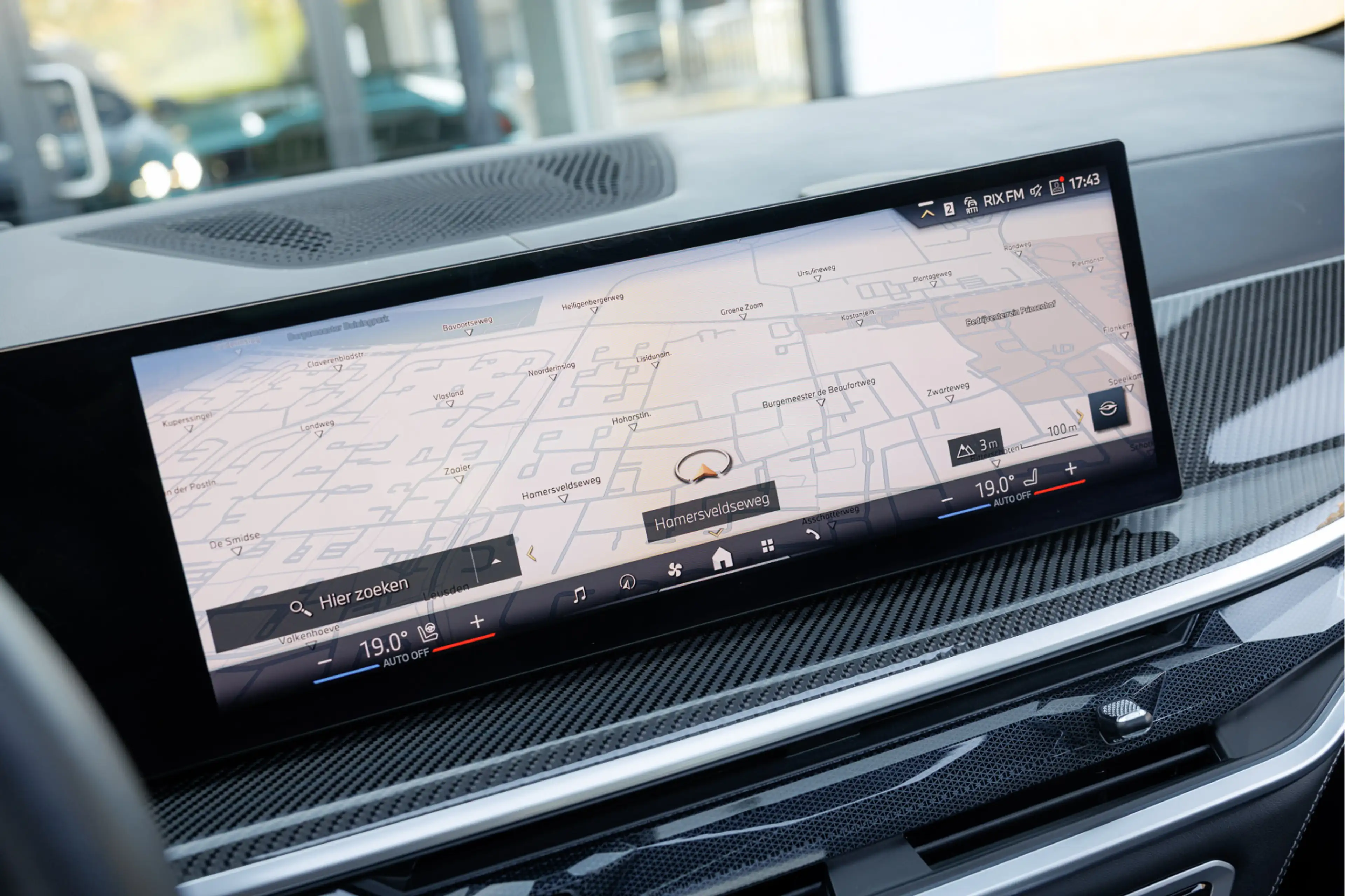 BMW X5 xDrive50e M-Competition ''Dravit Grau'' Skylounge — photo 18