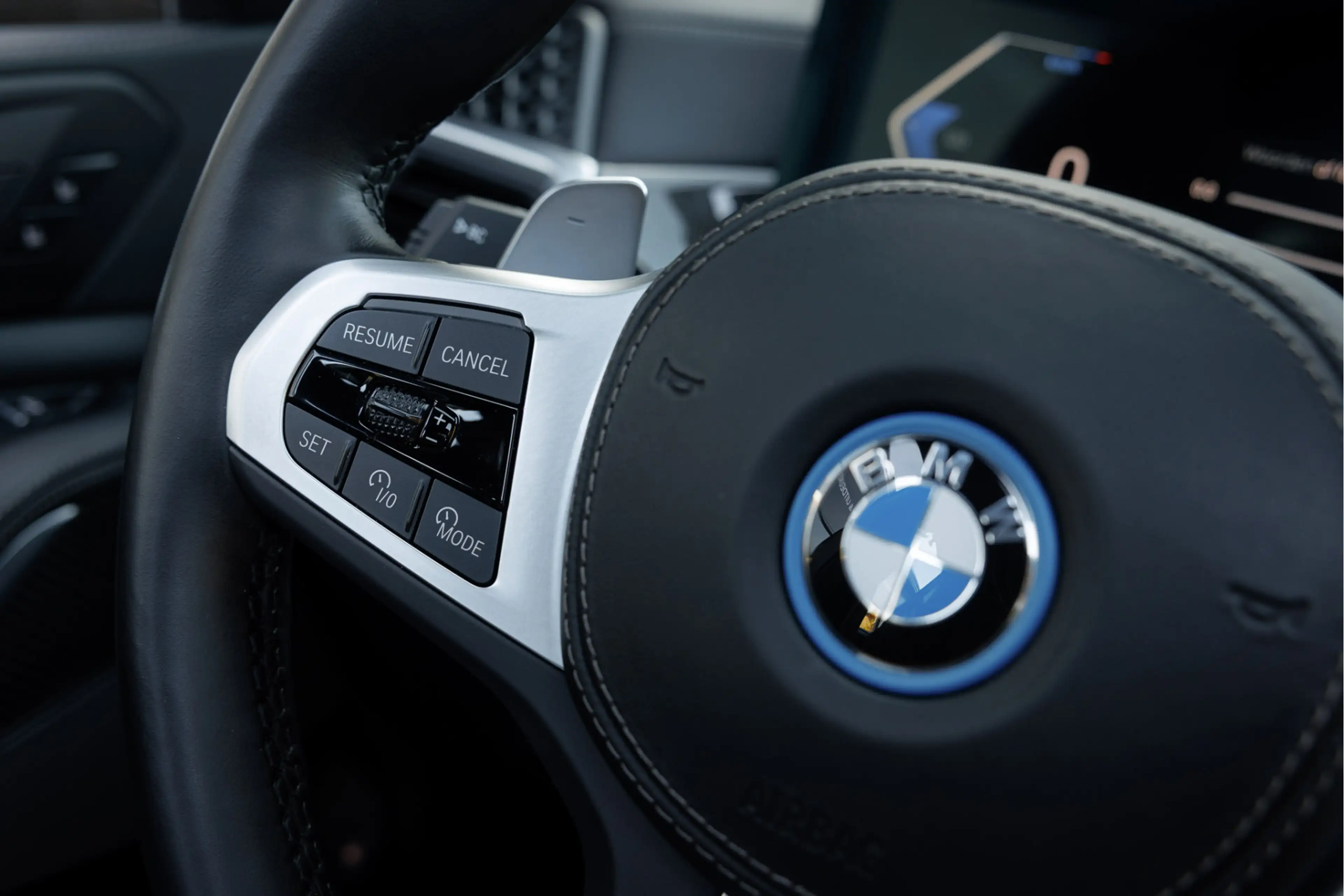 BMW X5 xDrive50e M-Competition ''Dravit Grau'' Skylounge — photo 26