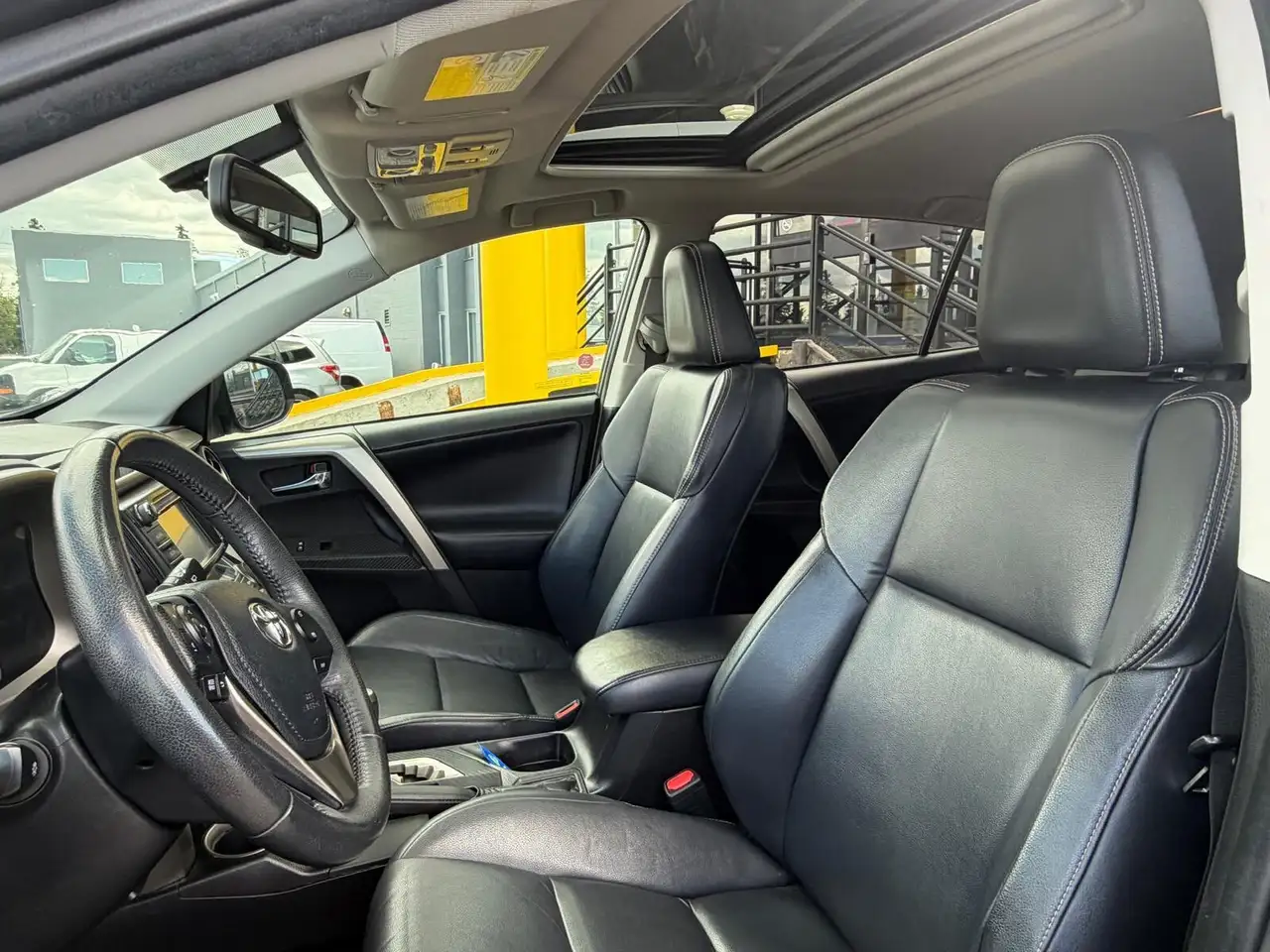 Toyota RAV 4 photo Toyota RAV 4