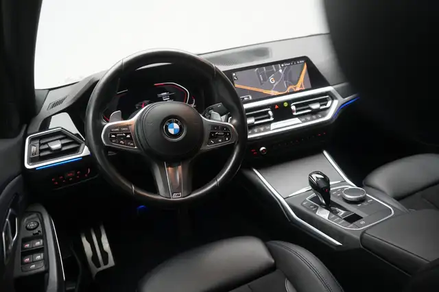 BMW 3 Series view 13