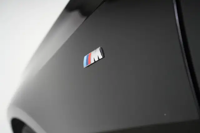 BMW 3 Series view 27