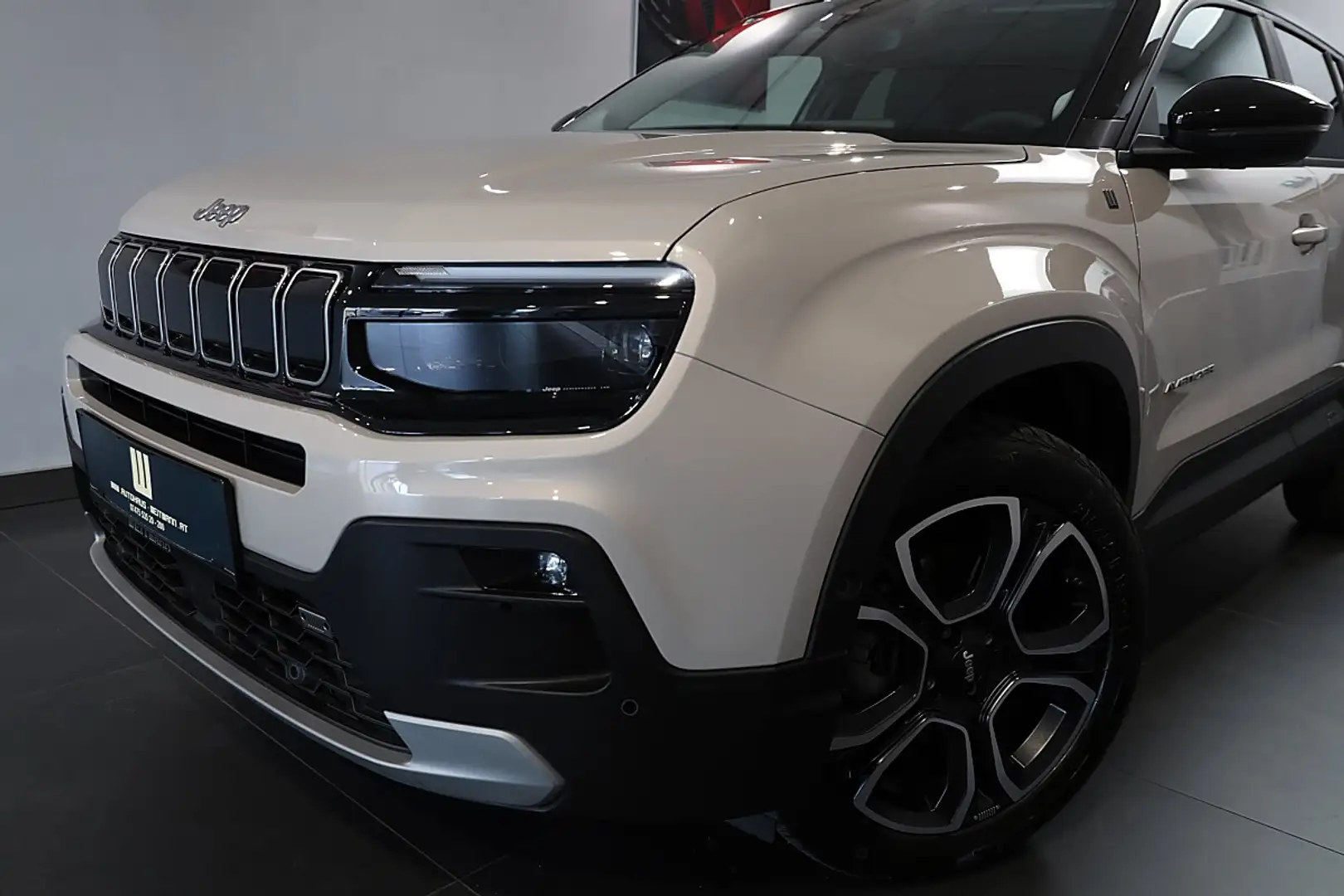 Jeep Avenger 1.2 e-Hybrid Summit e-DCT6 Braun - 2