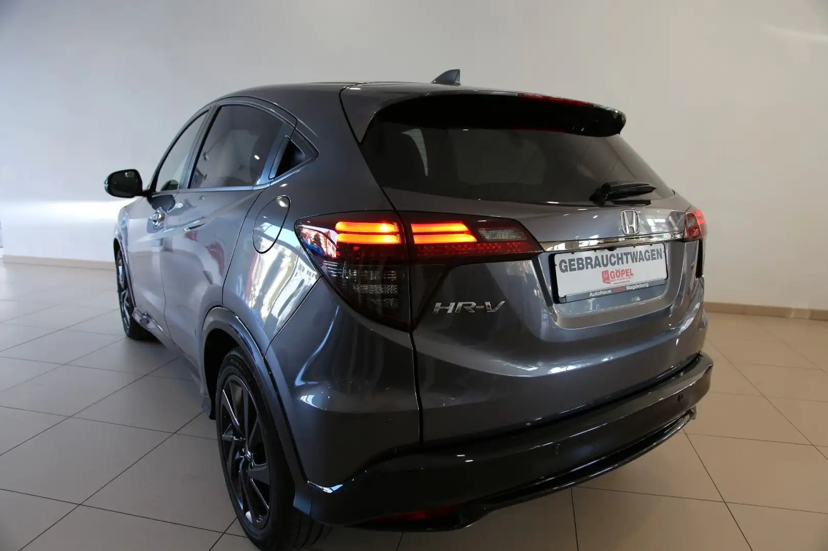 Honda HR-V Sport Navi RFK PDC DAB Silber - 2