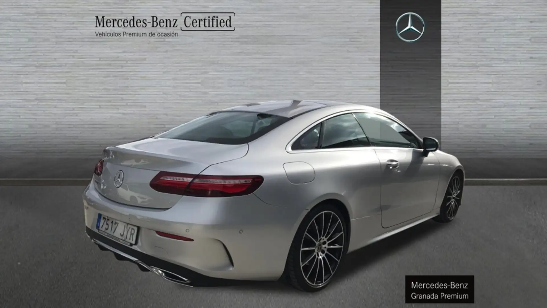 Mercedes-Benz E 220 -CLASS D COUPE AMG LINE - 2
