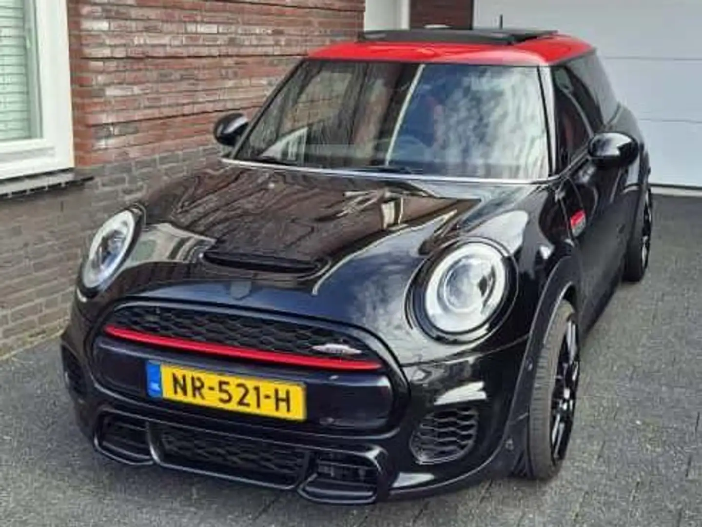MINI John Cooper Works John Cooper Works 2.0 JCW. Chili Чорний - 2