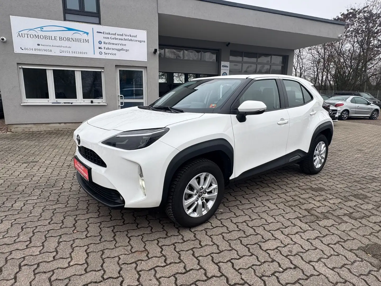 Toyota Yaris Cross Hybrid FWD Comfort Weiß - 1