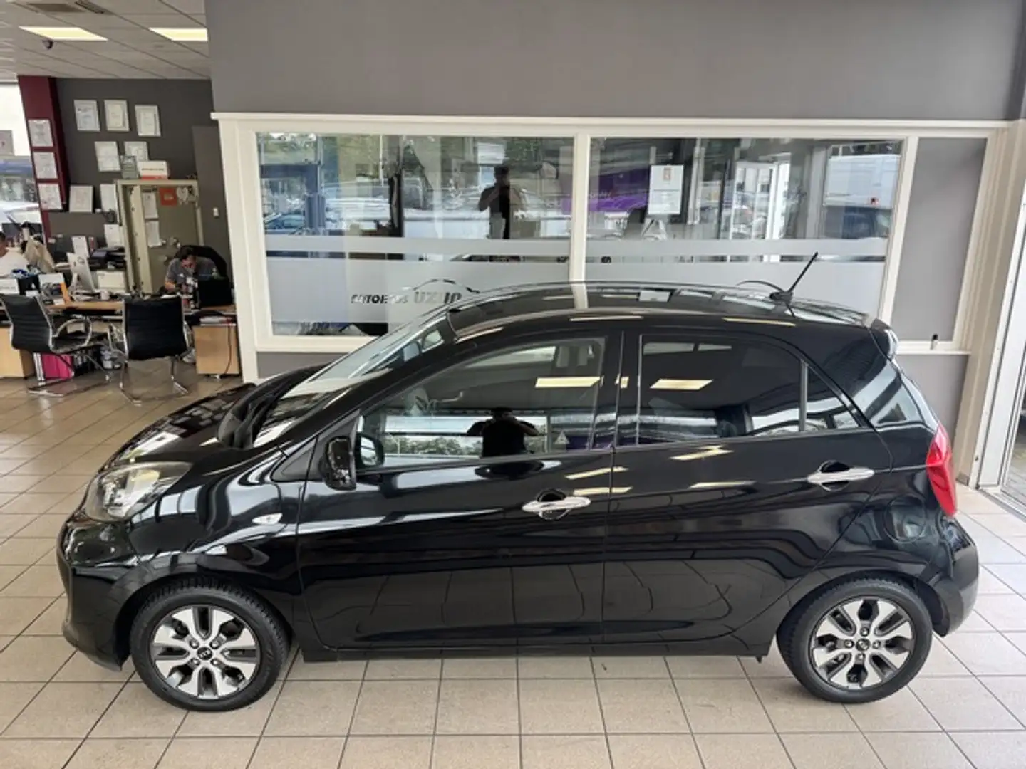 Kia Picanto Dream Team 1.Hand Kamera Navi SHZ Tempom Schwarz - 1
