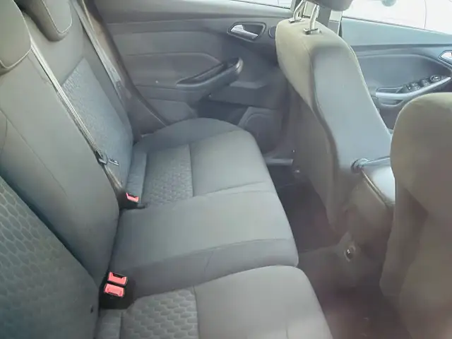 Ford Focus view 5