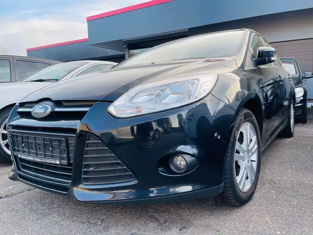 Ford Focus view 7