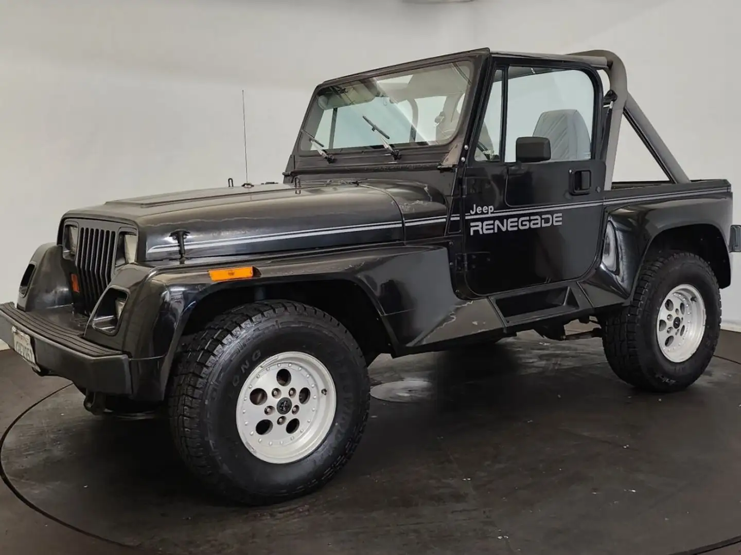Jeep Wrangler YJ Zwart - 2