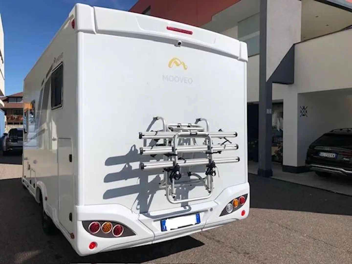 Caravans-Wohnm Pilote Mooveo TEI 70 EBH Weiß - 2