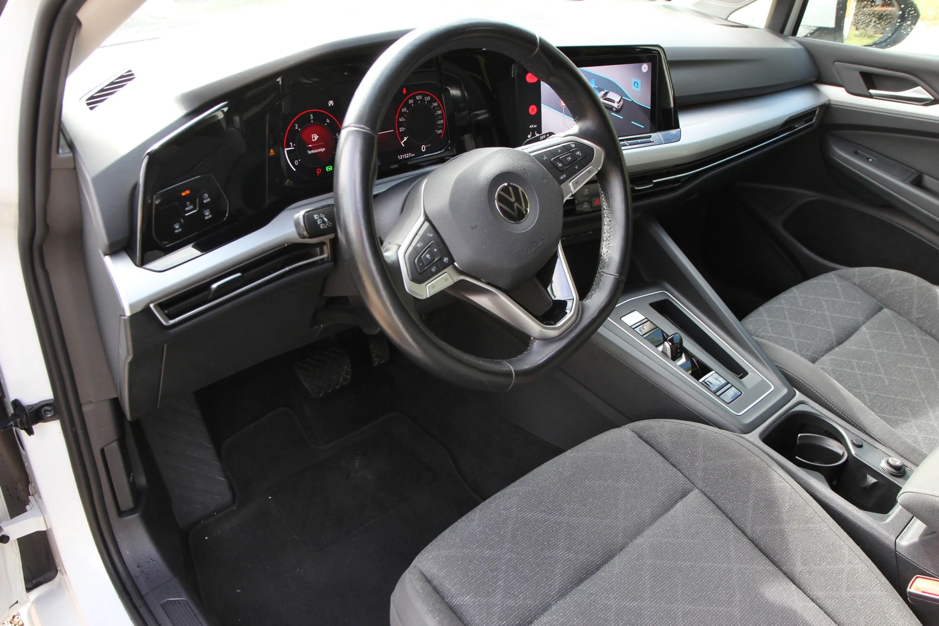 Volkswagen Golf Golf VIII 2.0 TDI DSG Life,ACC,Navi,5trg.LED — photo 6