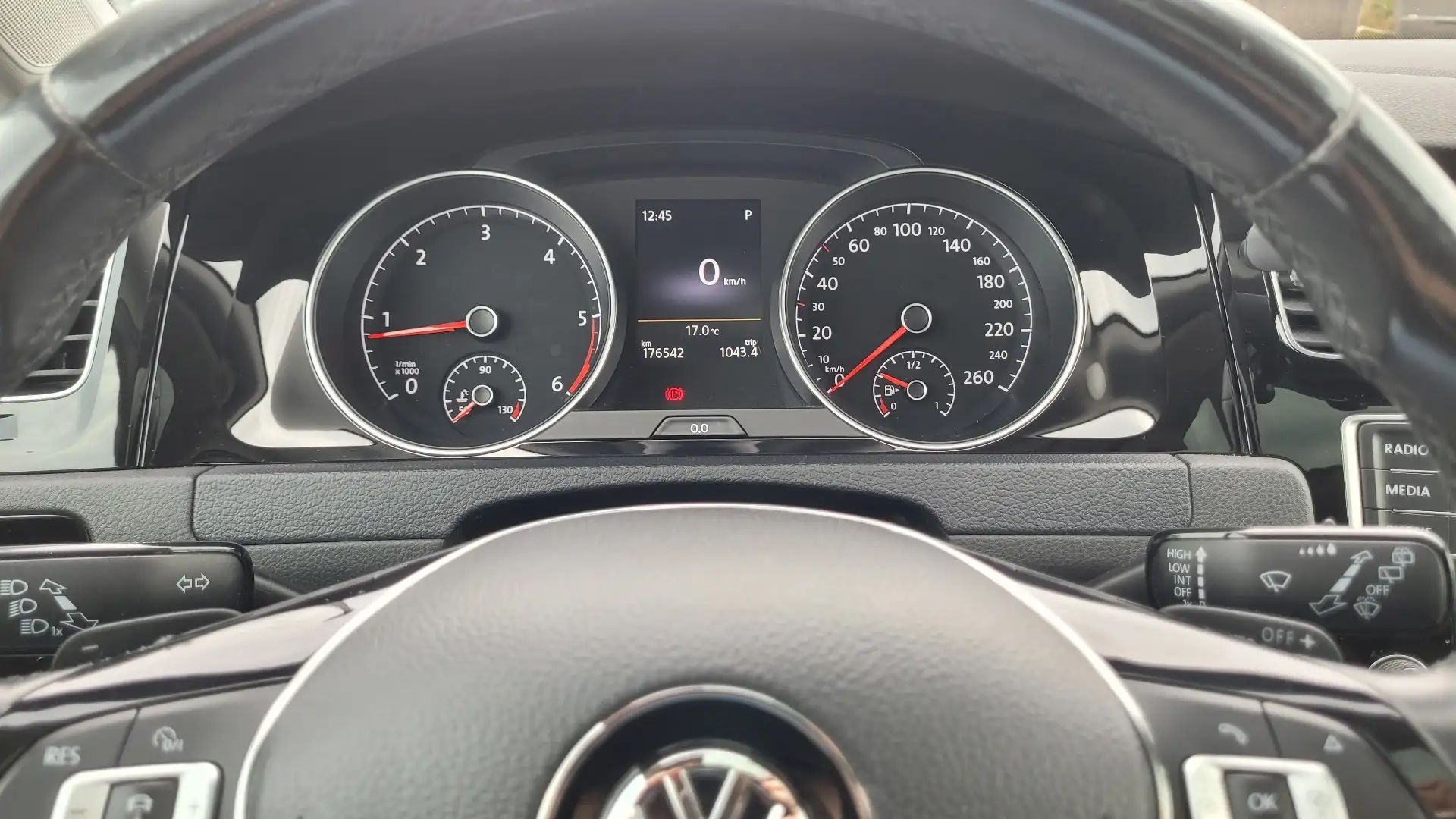 Volkswagen Golf Highline BMT Weiß - 2