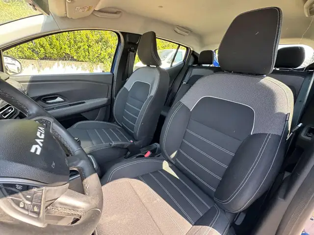 Dacia Sandero view 10