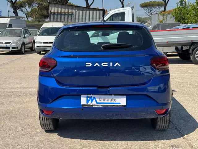 Dacia Sandero view 4