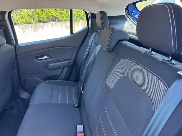 Dacia Sandero view 11