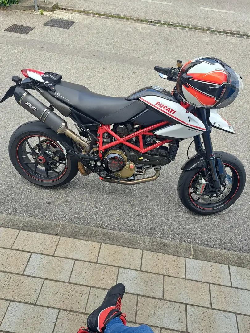 Ducati Hypermotard 1100 evo sp Fehér - 2