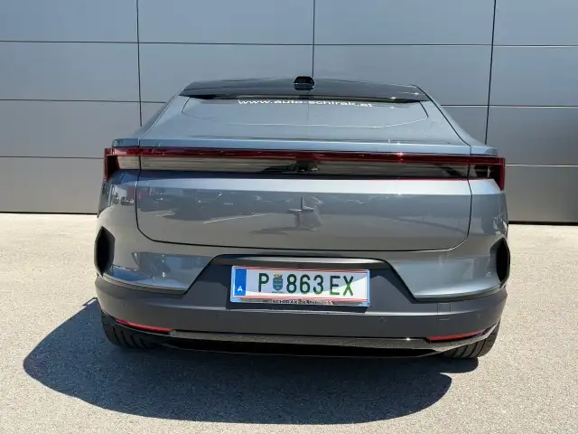 Polestar 4 Polestar 4 Ansicht 4
