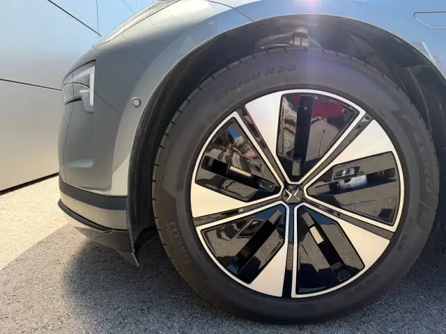 Polestar 4 Polestar 4 Ansicht 6