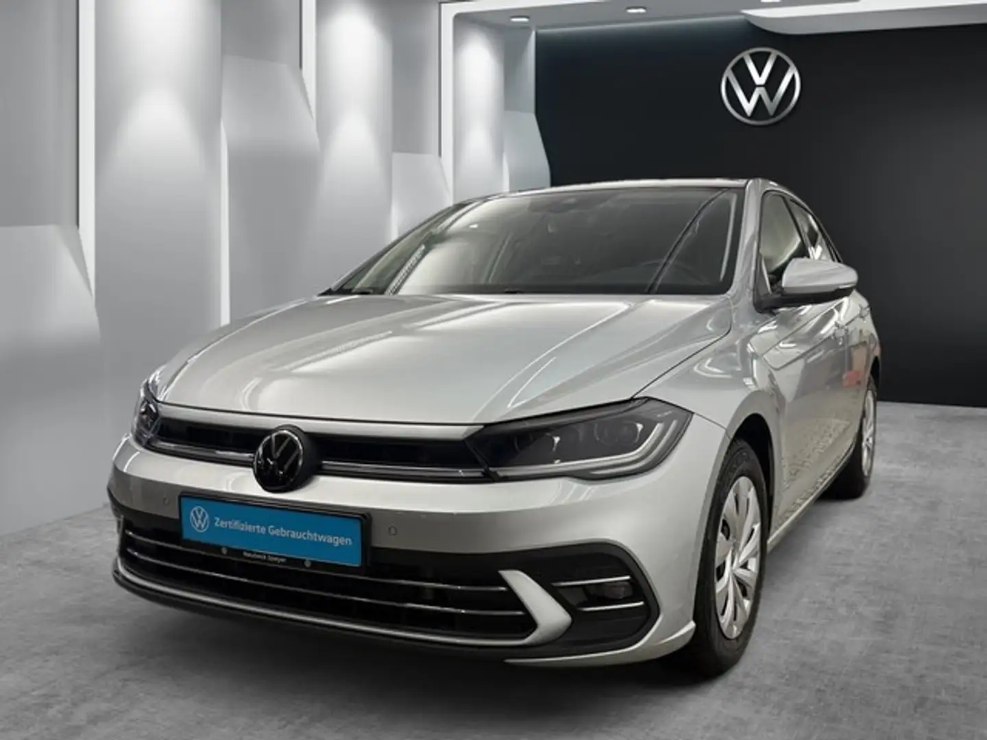 Volkswagen Polo VI 1.0TSI DSG Style MATRIX AHK ACC NAVI RFK Silber - 1