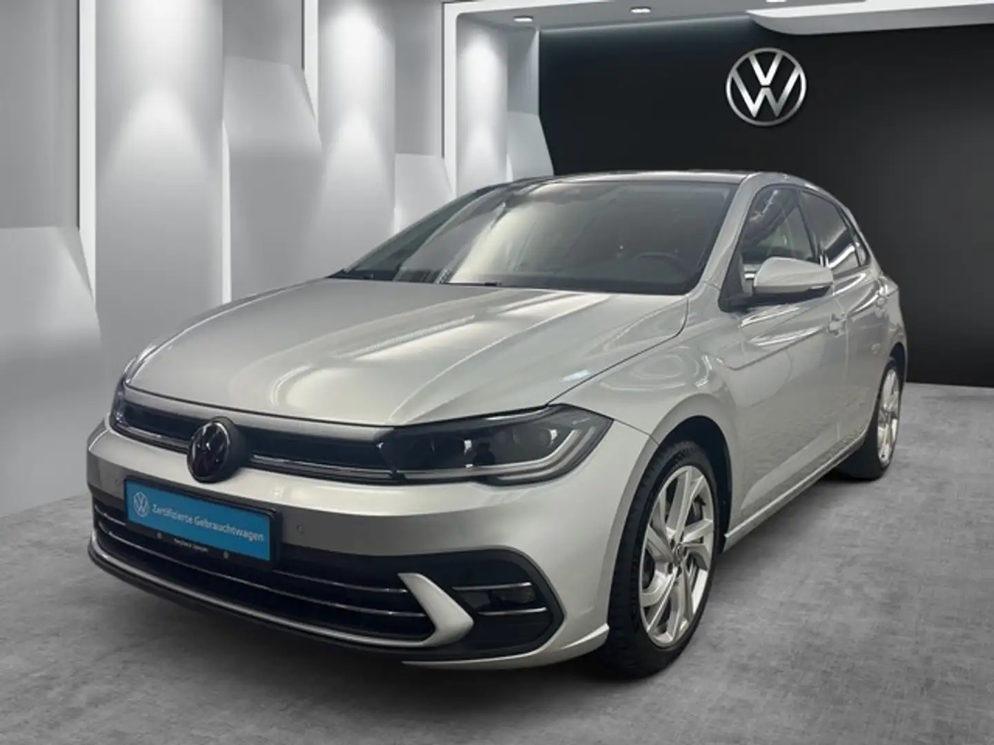 Volkswagen Polo VI 1.0TSI DSG Style MATRIX AHK ACC NAVI RFK Silber - 1