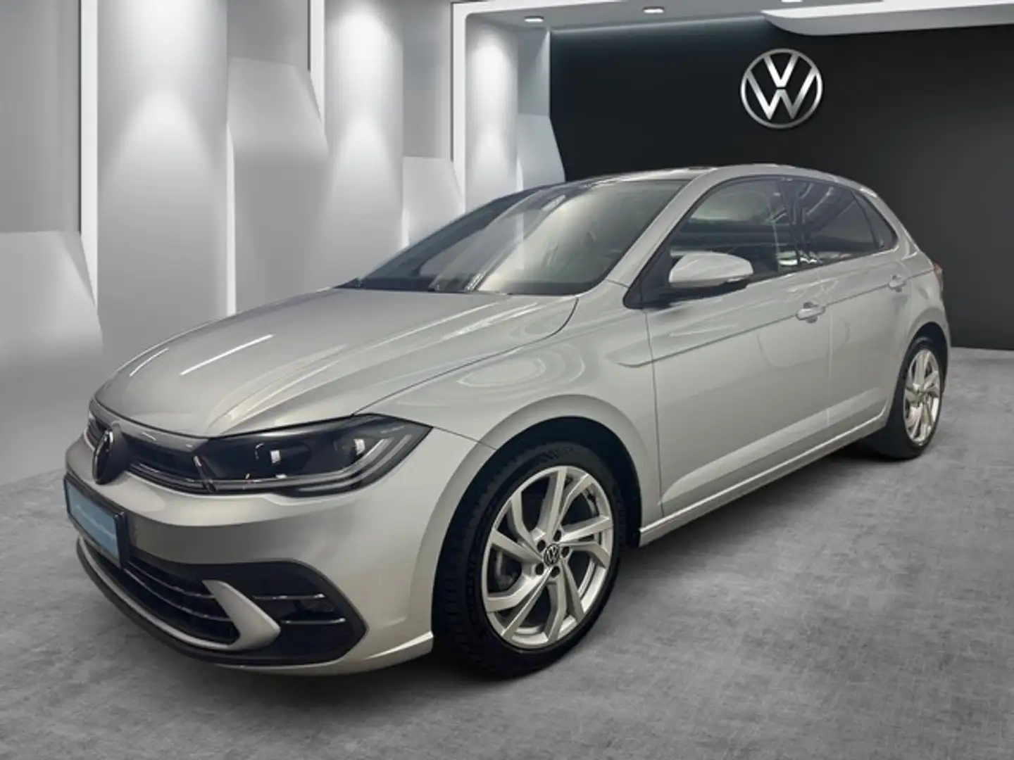 Volkswagen Polo VI 1.0TSI DSG Style MATRIX AHK ACC NAVI RFK Silber - 2