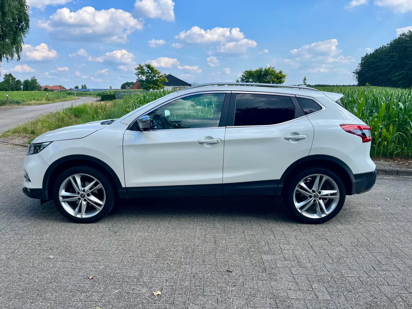 Nissan Qashqai 1.3 DIG-T Pano/Navi/Cruise/Camera Blanc - 2