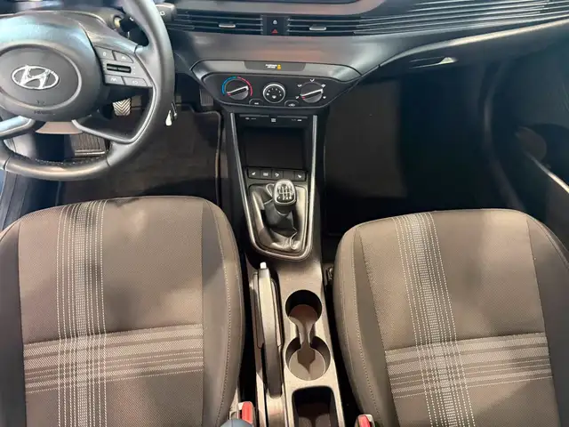 Hyundai I20 view 12