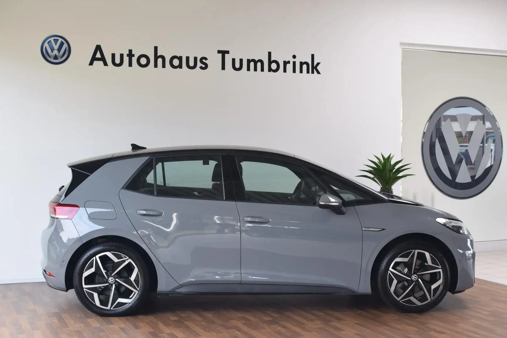 Volkswagen ID.3 Pro Performance Navi ACC GJR Kamera Šedá - 2