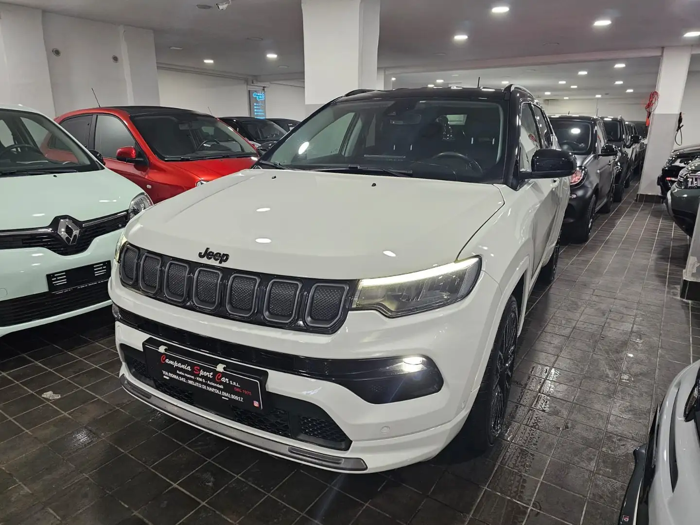 Jeep Compass S WHITE EDITION PACK BLACK LIMITED 1.6 MJT 130CV Bianco - 1