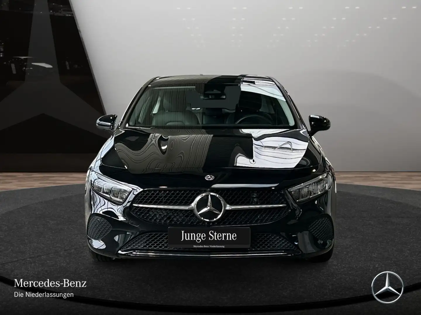 Mercedes-Benz A 200 PROGRESSIVE+LED+STHZG+KAMERA+TOTW+7G Schwarz - 2