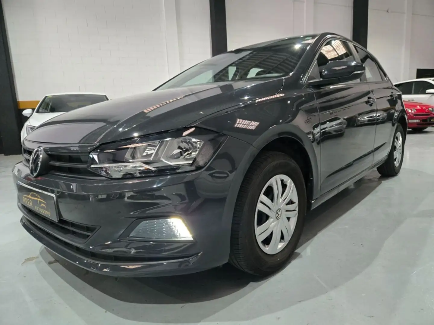 Volkswagen Polo 1.0 BMT Edition 55kW Grau - 1