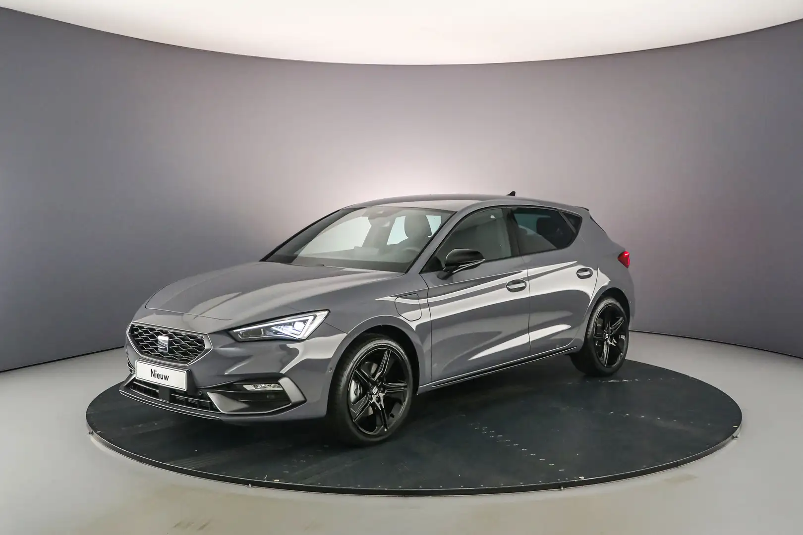 SEAT Leon 1.5 TSI eHybrid 204pk FR Business - eHybrid €655,- Grau - 1
