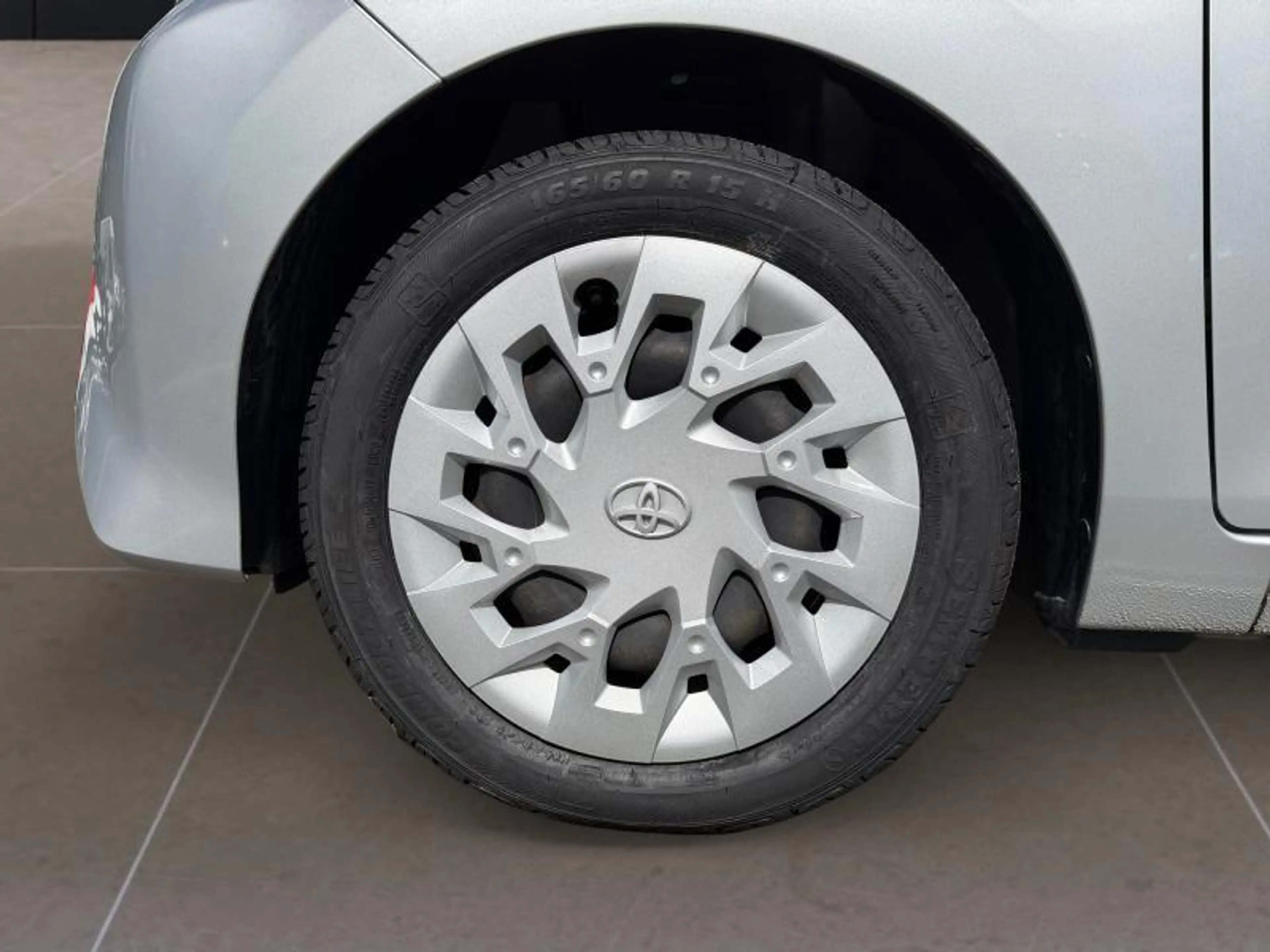 Toyota Aygo X play — photo 2