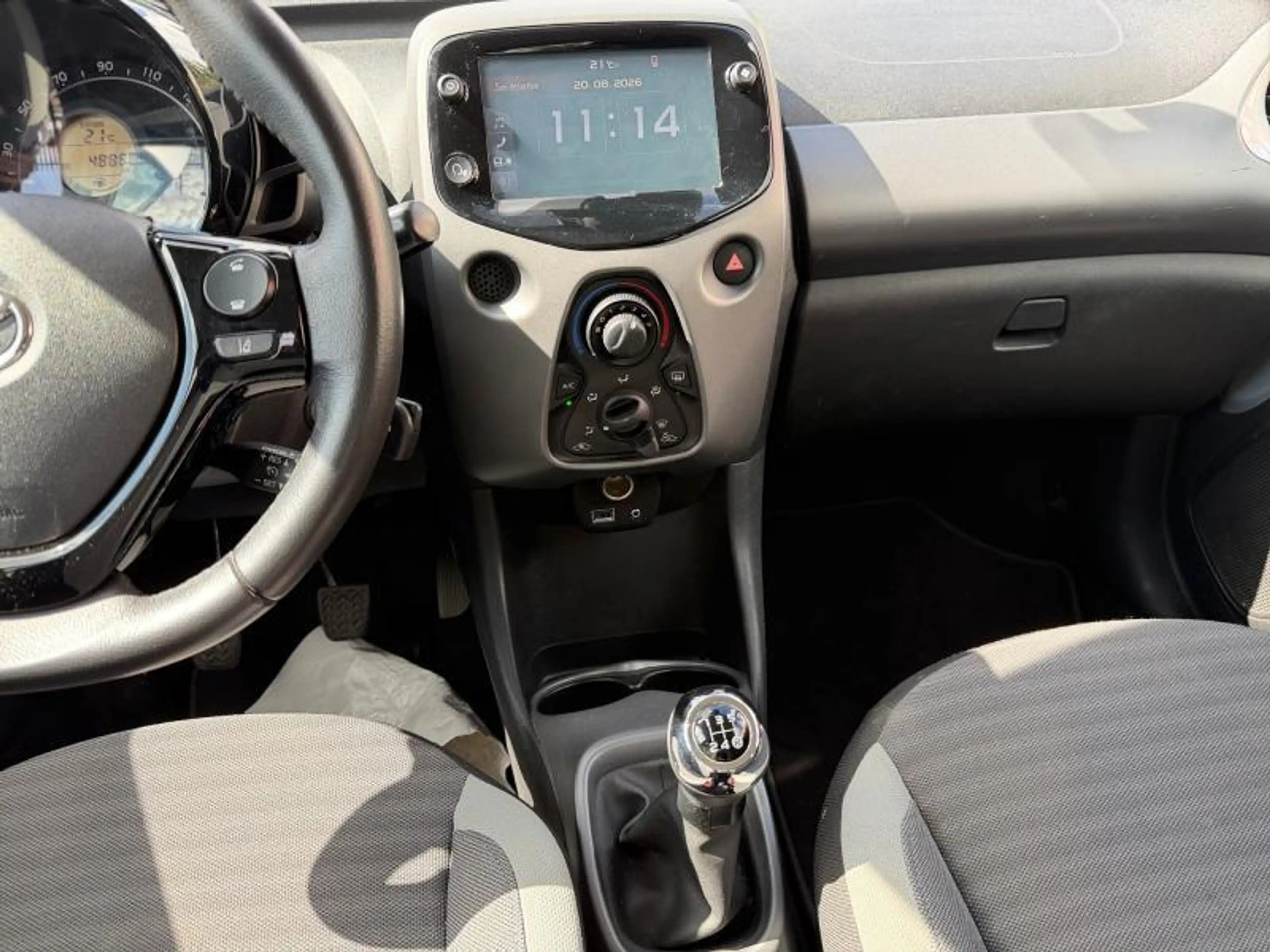 Toyota Aygo X play — photo 14