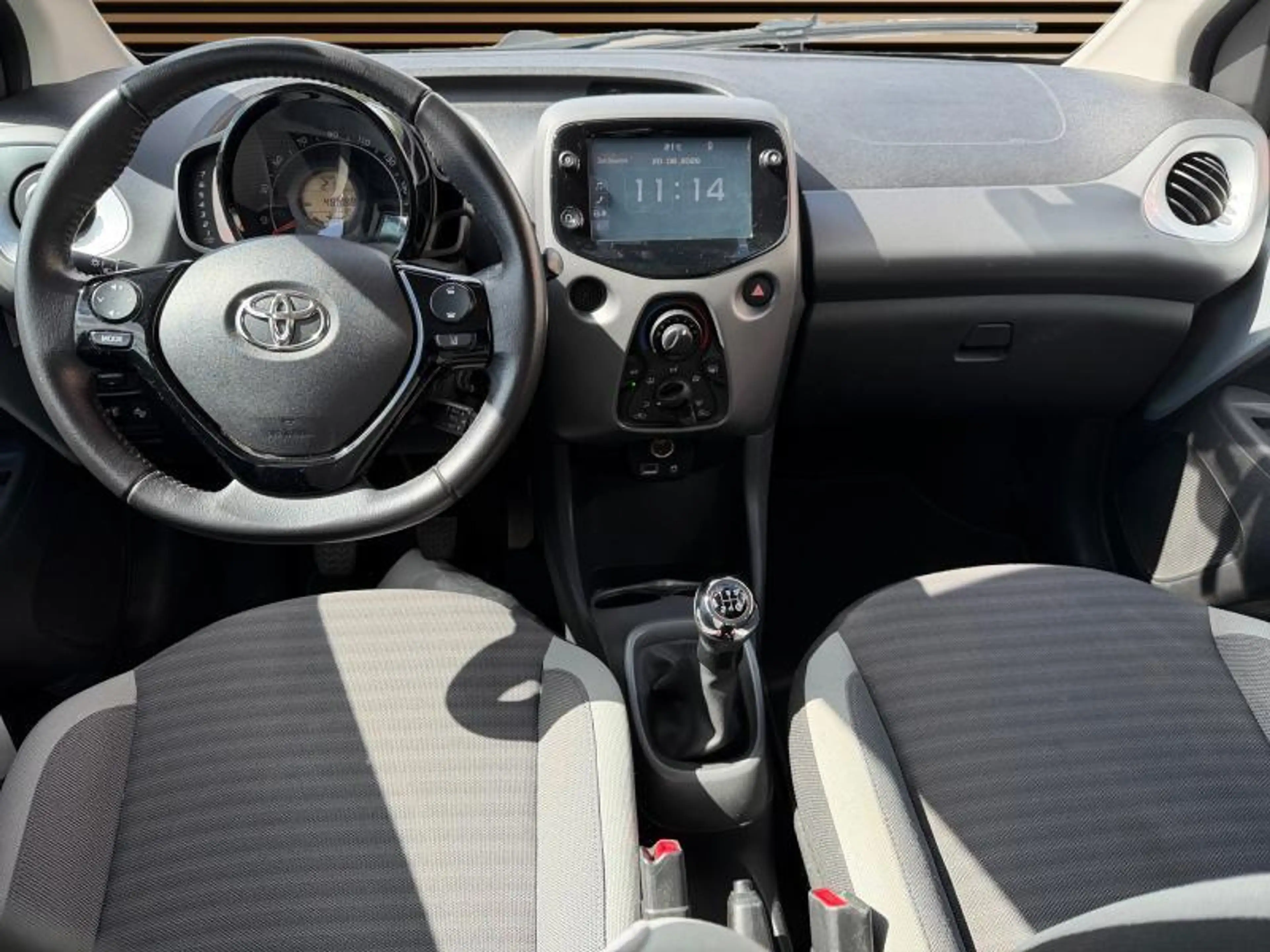 Toyota Aygo X play — photo 13