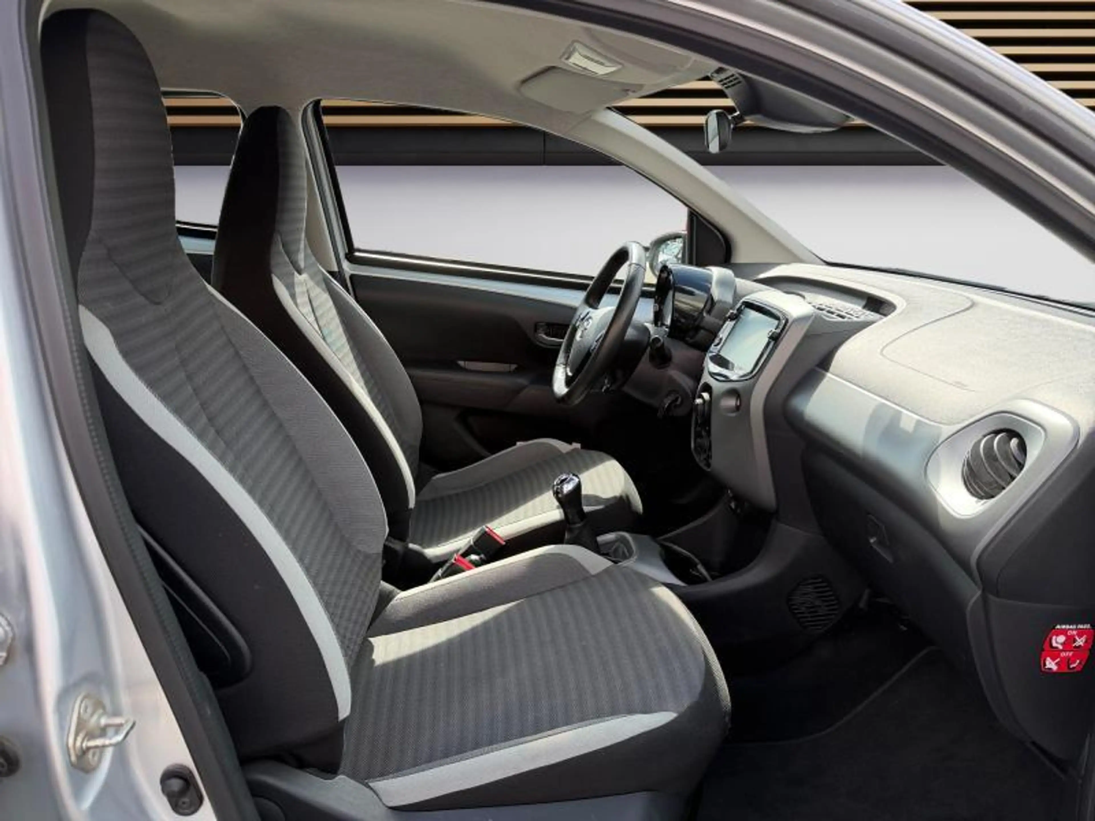 Toyota Aygo X play — photo 11
