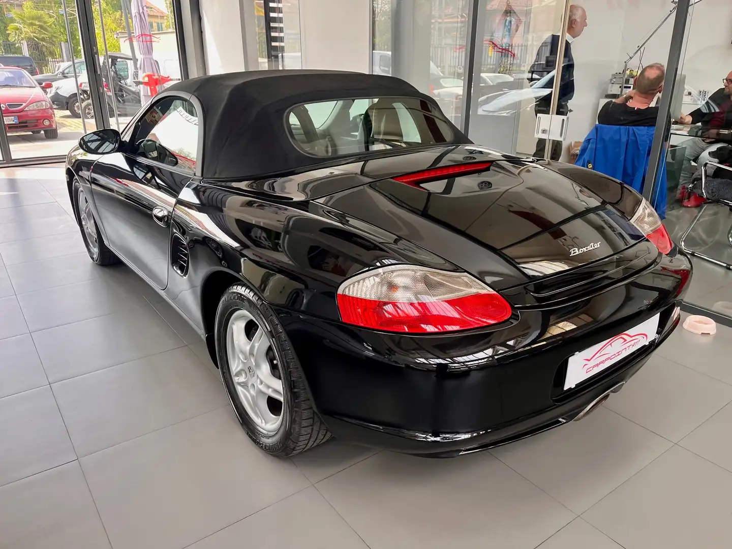 Porsche Boxster 2.7 228cv RESTYLING Negro - 2