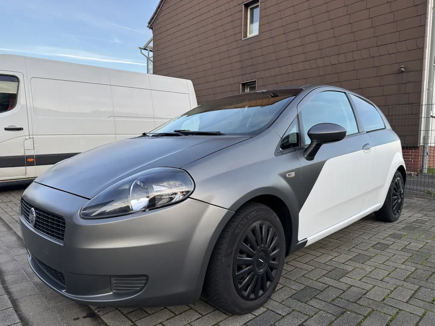 Fiat Grande Punto 1.2 8V Active - 1