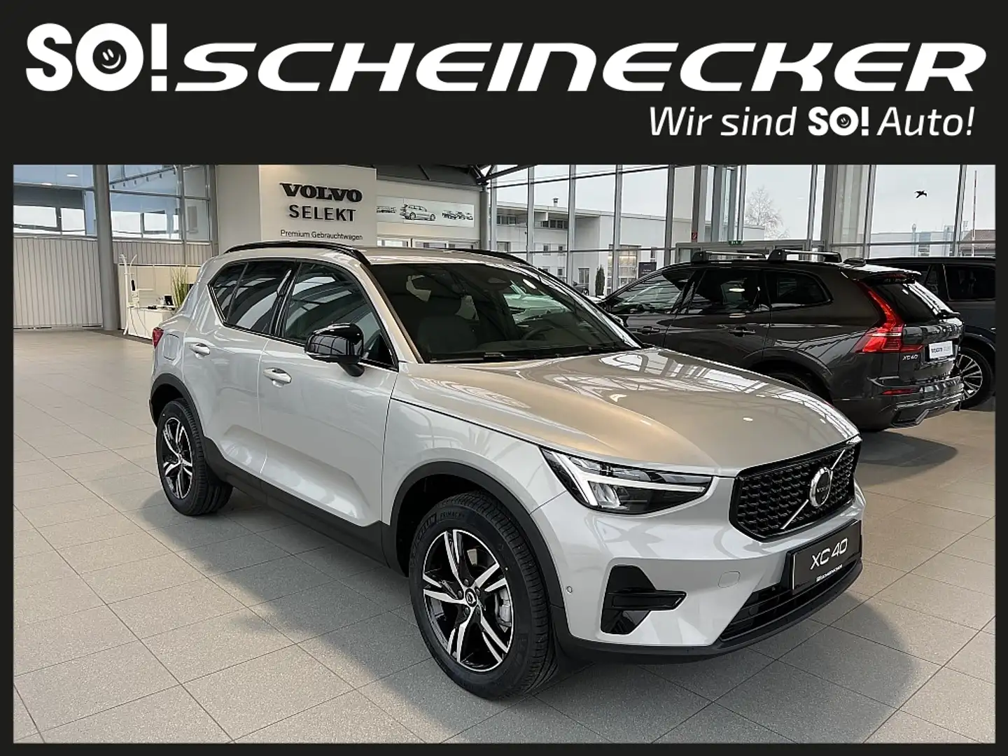 Volvo XC40 B3 Plus Dark Aut. Plateado - 1