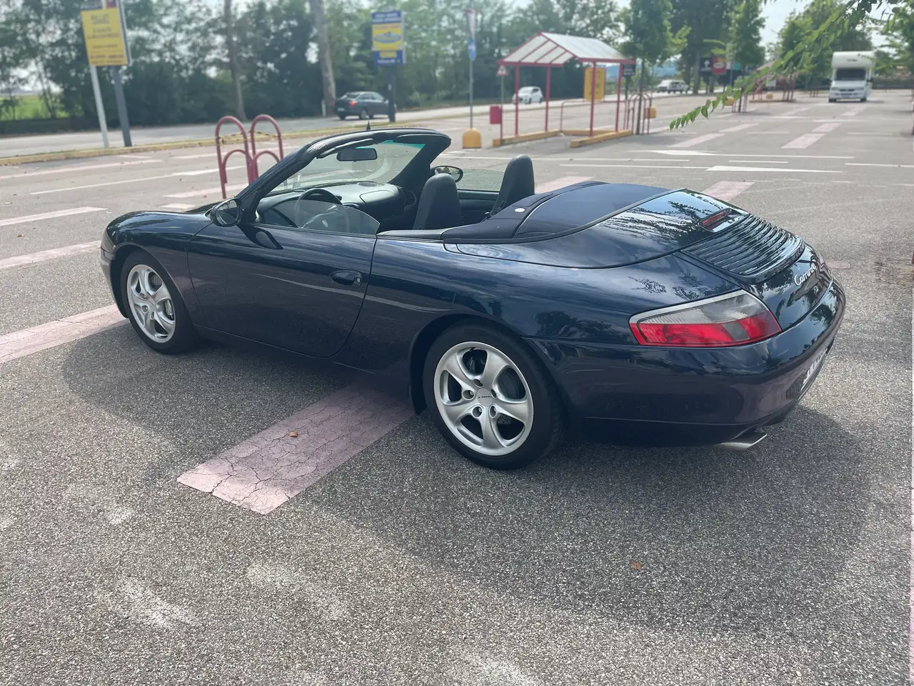 Porsche 996 Carrera 4 cabrio, foto 2