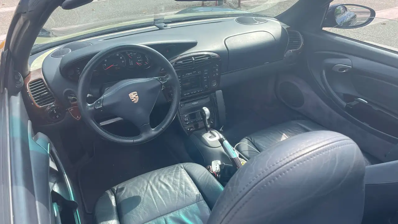 Porsche 996 Carrera 4 cabrio, foto 11
