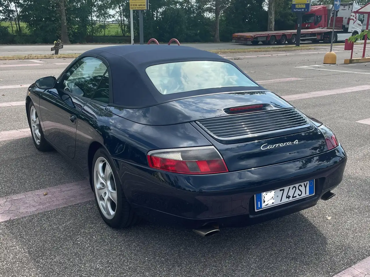 Porsche 996 Carrera 4 cabrio, foto 1