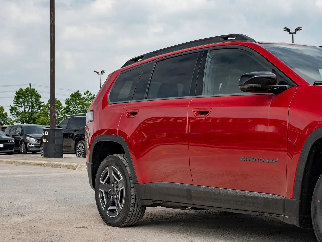 Jeep Cherokee снимка Jeep Cherokee