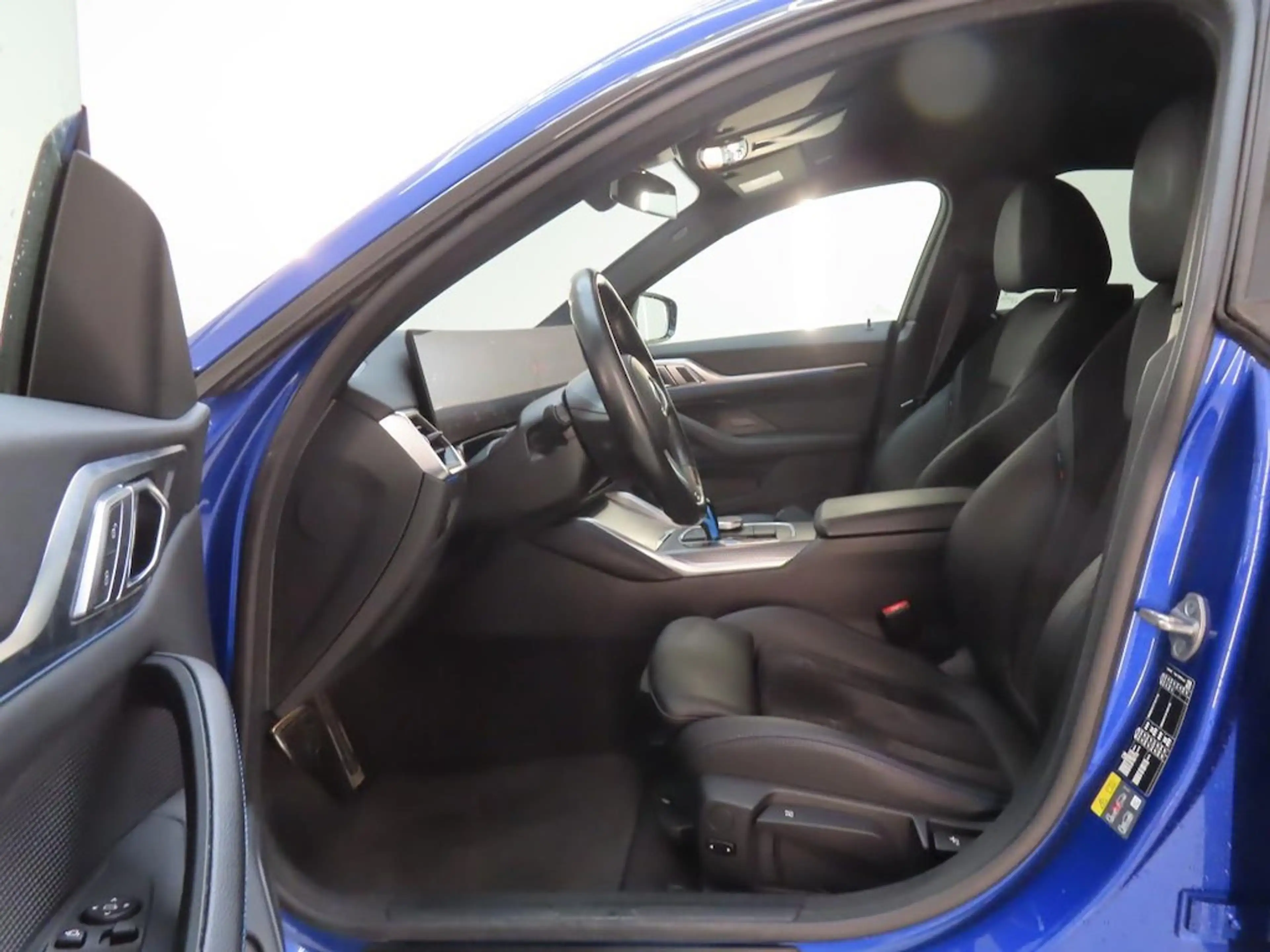 BMW i4 EDrive40 84 kWh | SOH 95% | M Sport Pro | 19 Inch — photo 7