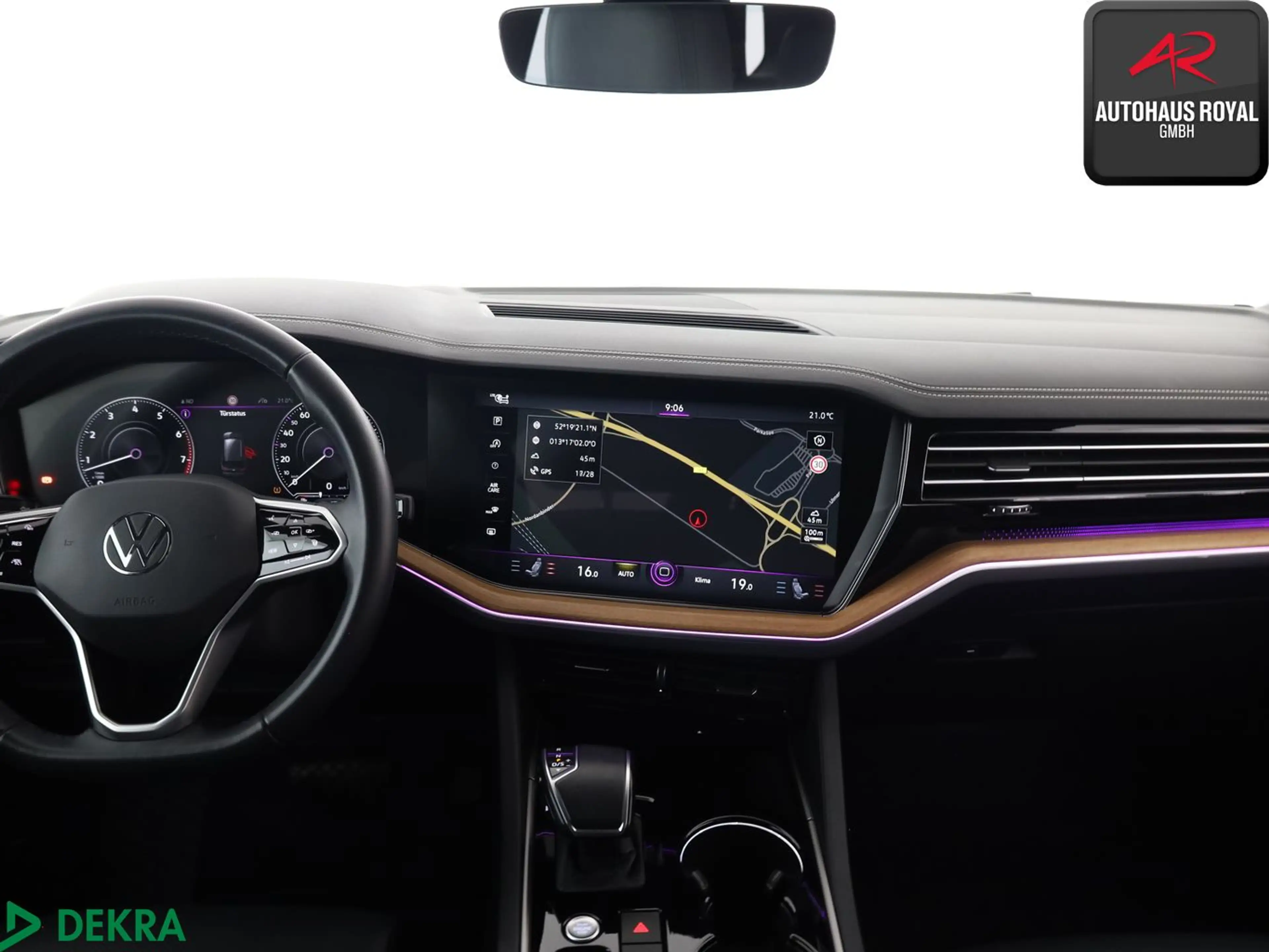 Volkswagen Touareg 3.0 TFSI 4M ATMOSPHERE DYNAUDIO,STANDHZ — photo 9
