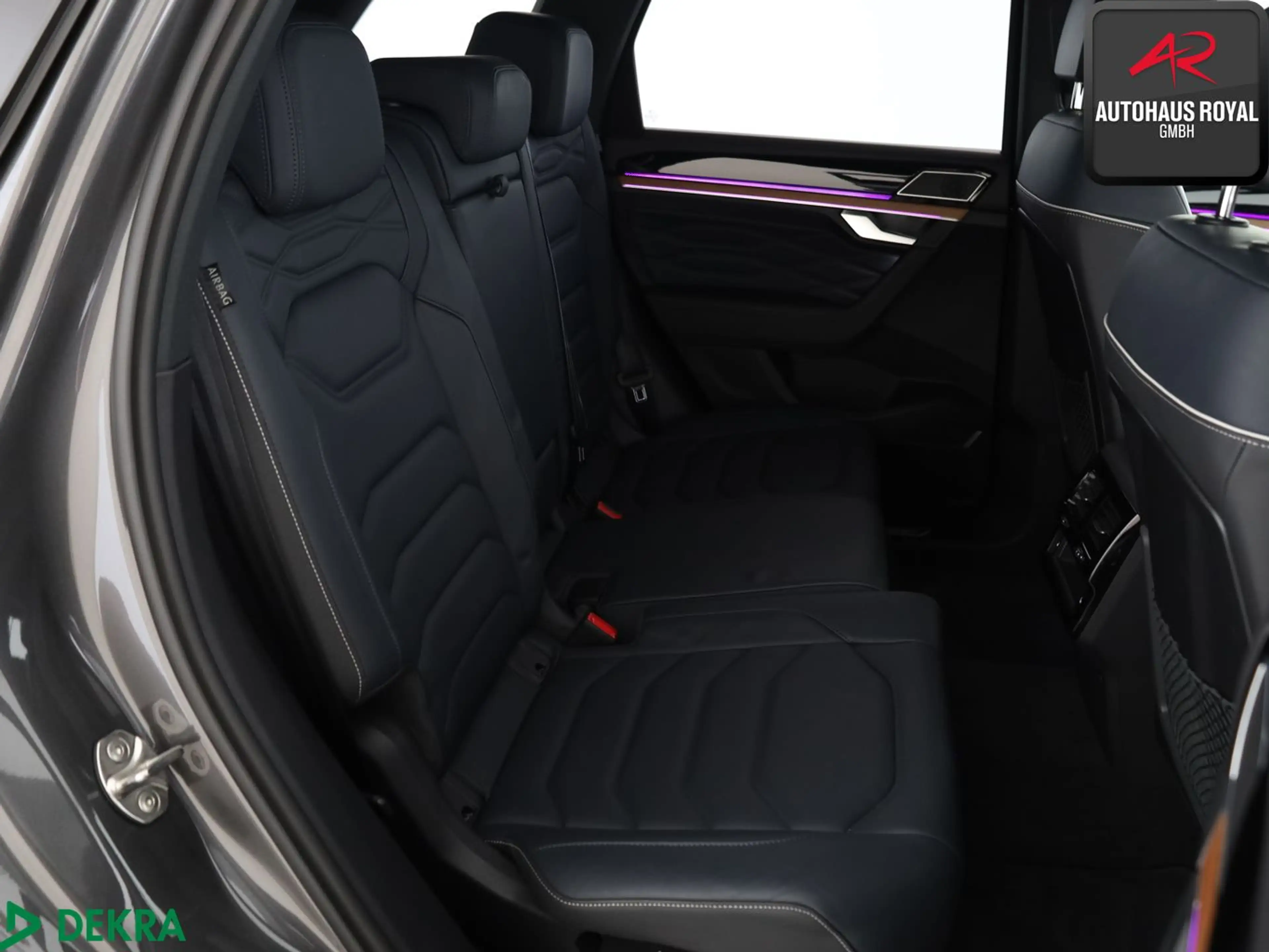 Volkswagen Touareg 3.0 TFSI 4M ATMOSPHERE DYNAUDIO,STANDHZ — photo 12